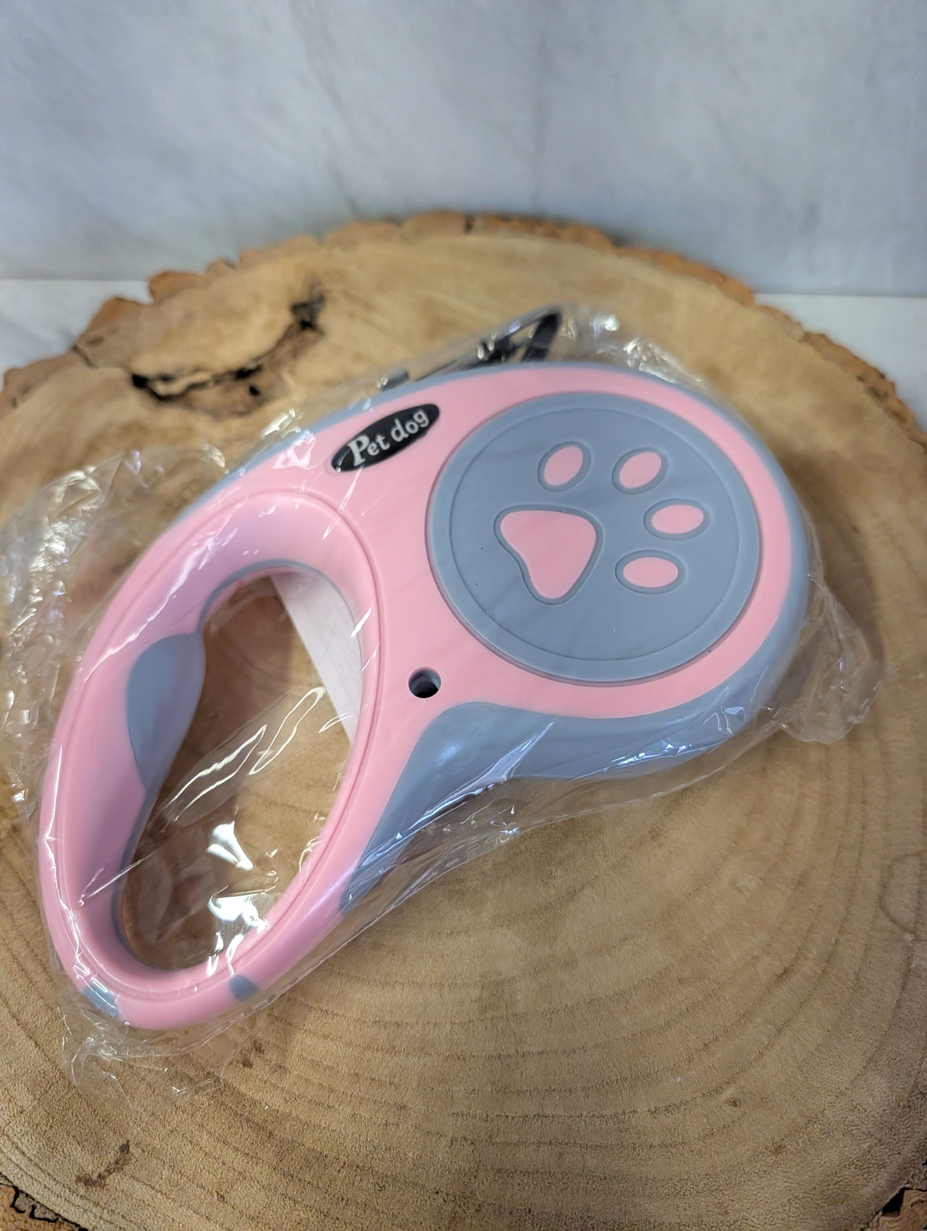 PawPrint Retractable Leads