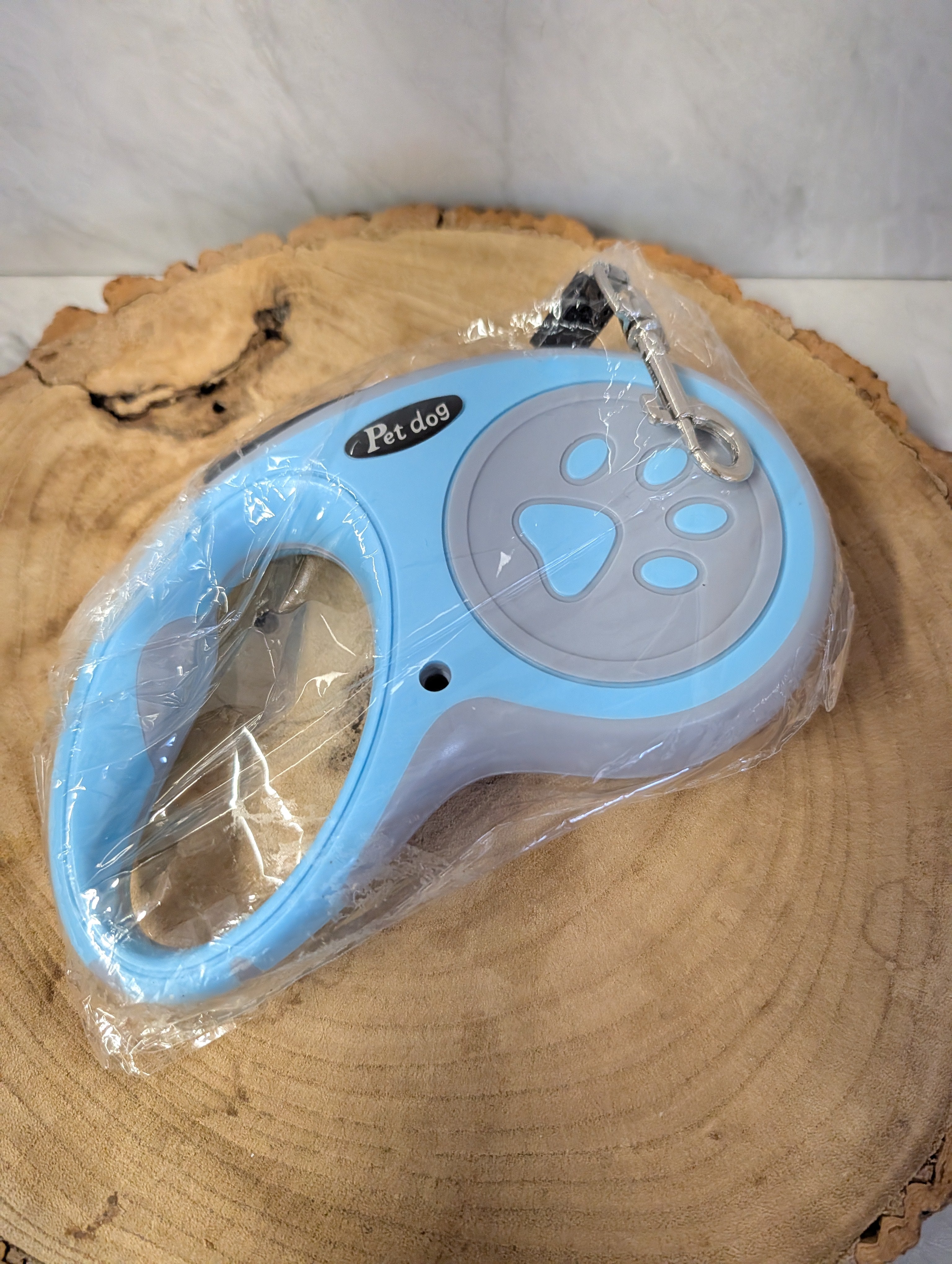 PawPrint Retractable Leads